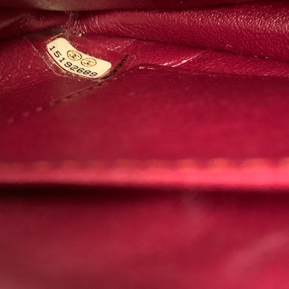 CHANEL red patent Extra Mini classic flap - Picture 5 of 7